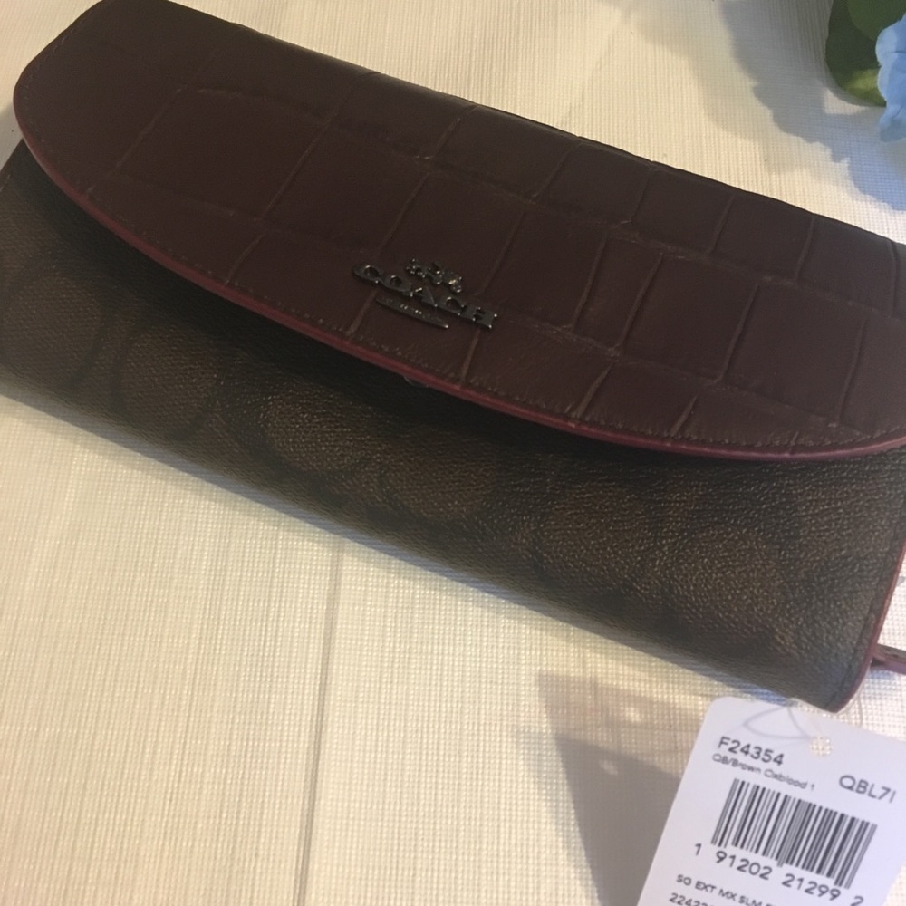 Brand New COACH Wallet!